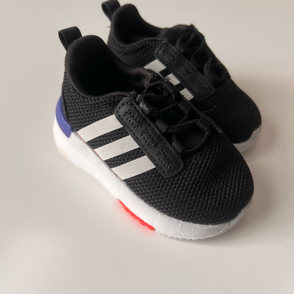 Adidas toddler Black and White Sneakers shoes size 4 toddler